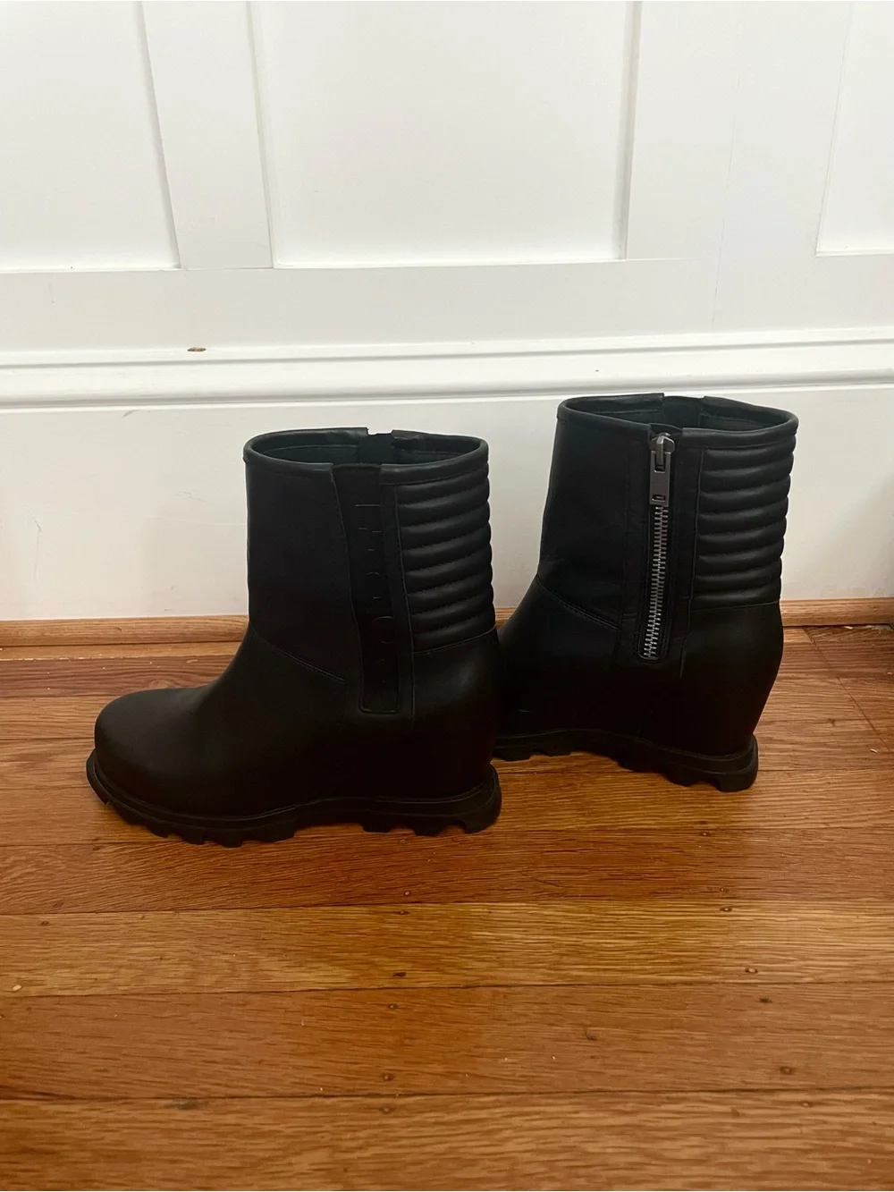 Sorel Sample Motorcycle Wedge Boots Waterproof Women’s 7 Black Leather Side Zip